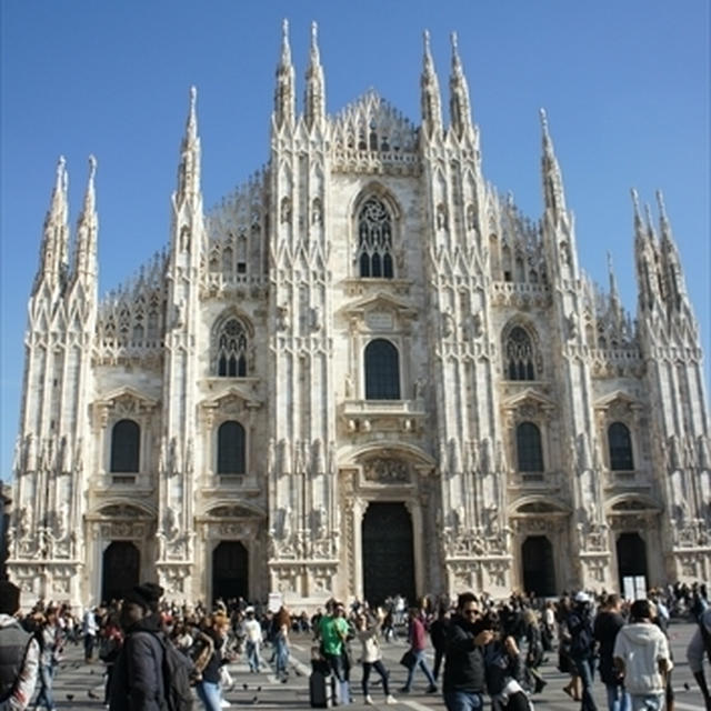 ミラノのドゥオモ外観@イタリア旅行最終日