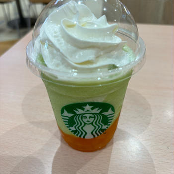 スタバへ⭐︎メロンフラペチーノ