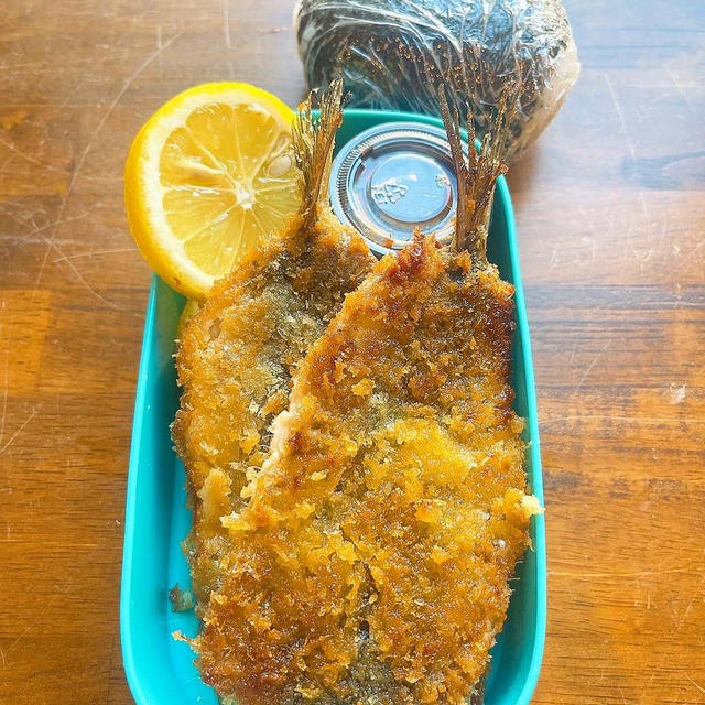 いわしフライ弁当です！！