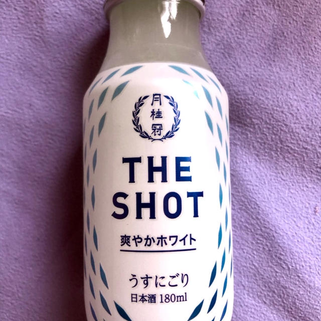 月桂冠 THE SHOT　爽やかホワイト　うすにごり　おしゃれなボトルで爽やかな後味でリラックス
