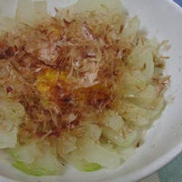 レンジで4分♪　菊花玉ねぎのとろあま蒸し