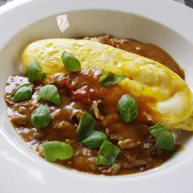 ルクエでカレー研究会～牛肉とトマトのオムカレー～、と子育てスタイル掲載のお知らせ