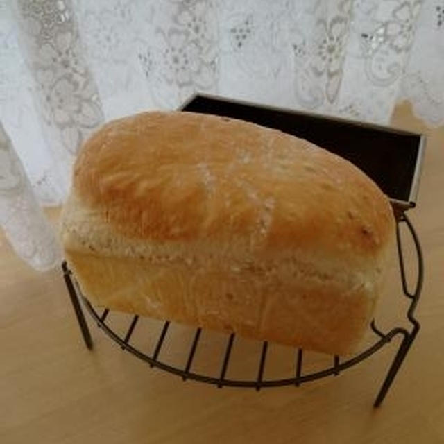 醤油麹もち麦ミニ食パンで🎵