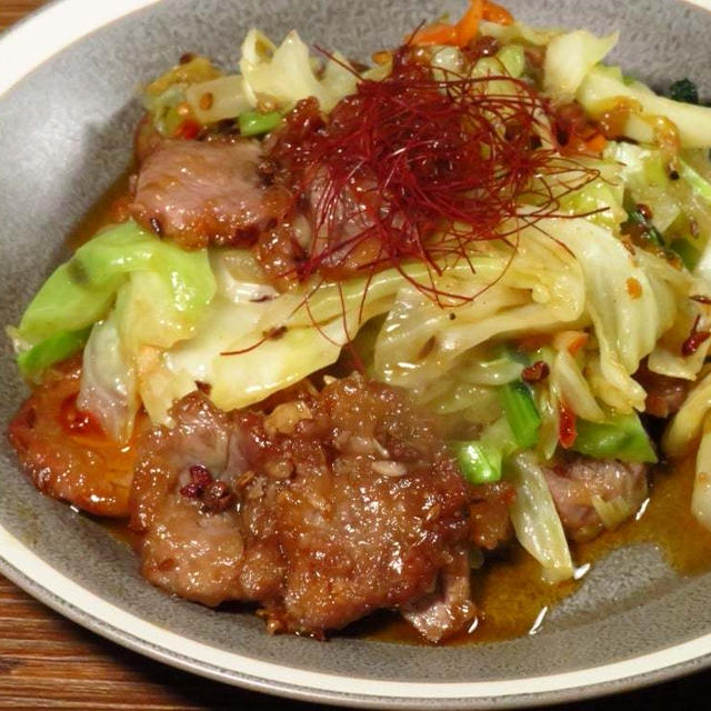 孜然羊肉片が食べたいとみかんが言ったから、昨日は孜然羊肉片の日でした(￣ー￣)ﾆﾔﾘ。