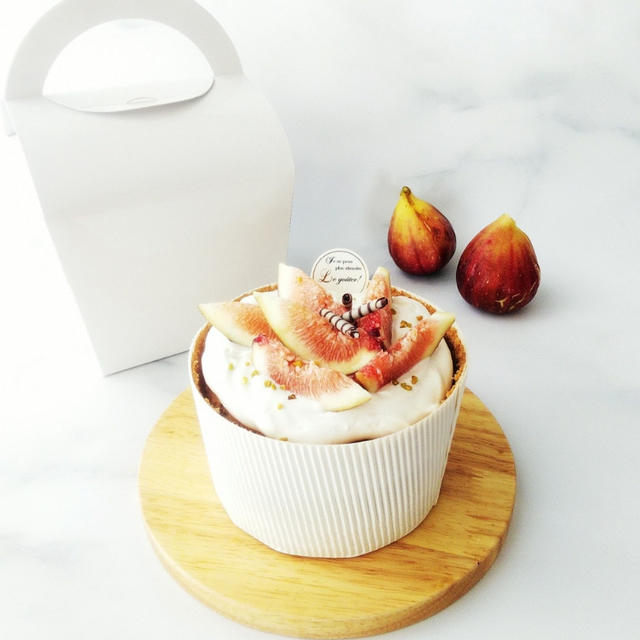 いちじくと紅茶の生シフォンケーキ