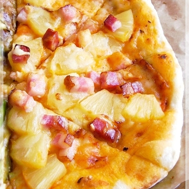 パイナップルと厚切りベーコンのピザ By Mimikoさん レシピブログ 料理ブログのレシピ満載