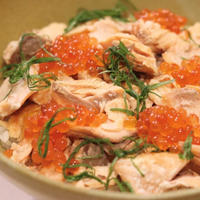 北海道産の生秋鮭で作る『贅沢…！鮭といくらの親子丼』のレシピ＊