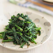 【簡単ヘルシー】ルッコラのごま和えレシピ！栄養満点＆旬の味で食卓を彩る