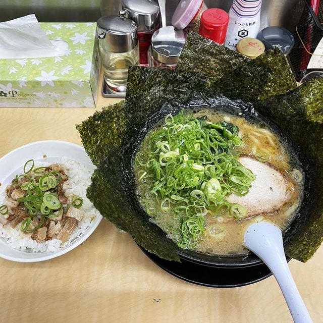 九条ネギらーめんを啜る 〜のり・ミニ丼チャーシュー丼〜