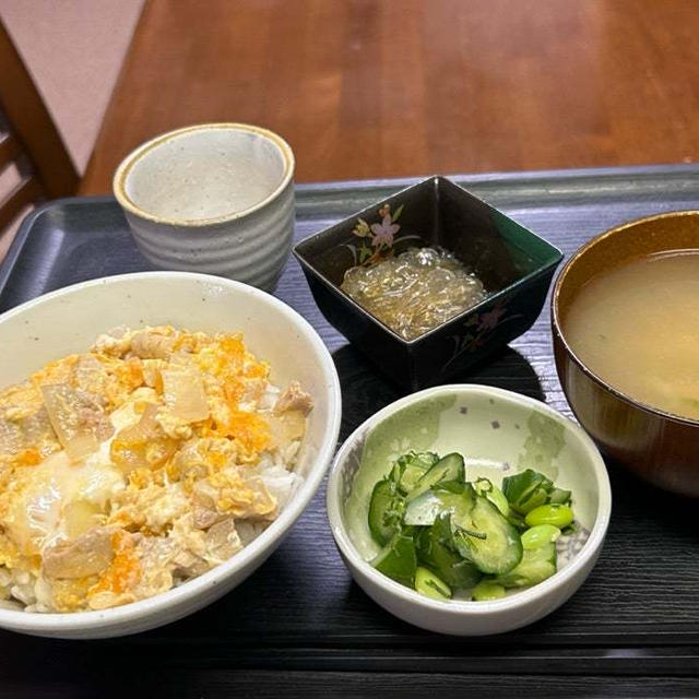 6.8☆【ウチの夜ごはん】親子丼❣️ﾃﾞｽ。