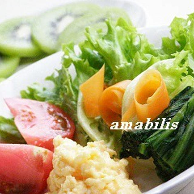 スクランブルエッグと野菜セット2