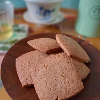 蕎麦粉のサクサク クッキー と 台湾のお茶