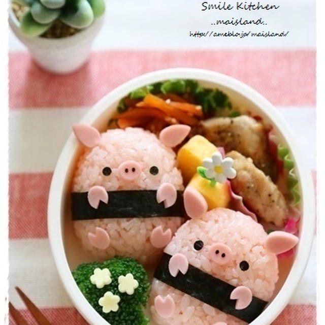 【コロコロぶたちゃん巻おにぎり】