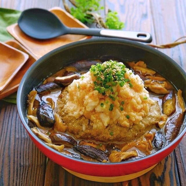 【えのきでカサ増しジャンボ和風煮込みハンバーグ】