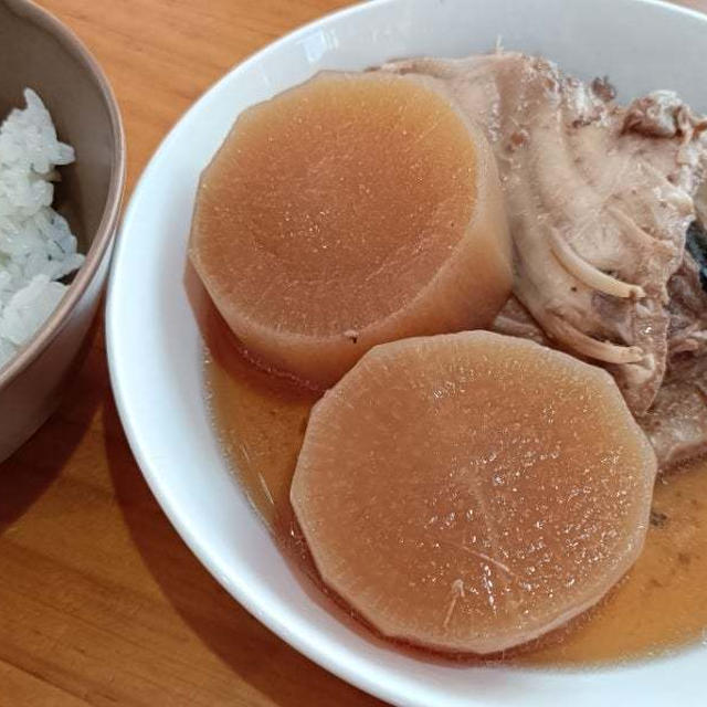 腰は爆発しそうだけどご飯は作る( ；∀；)