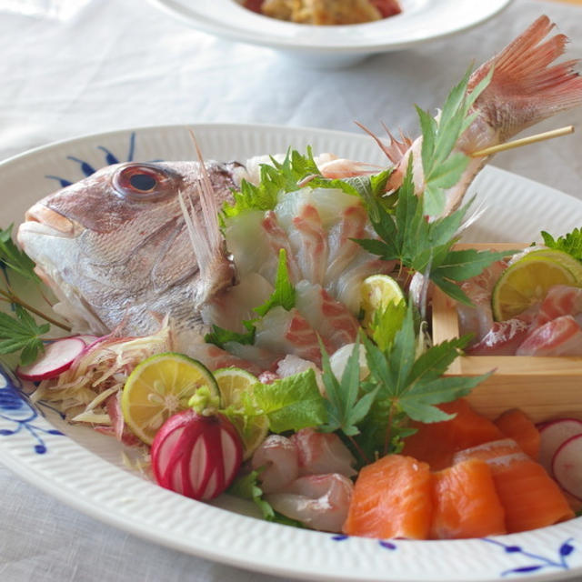 鯛の姿造りとビール寿司