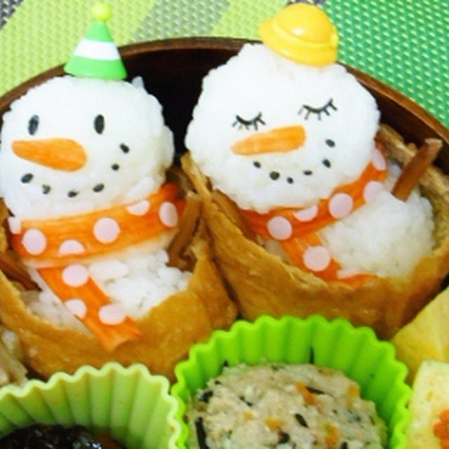 ジュエルペットと雪だるまお稲荷さんとつくレポハッシュドポーク温玉のせ＾＾