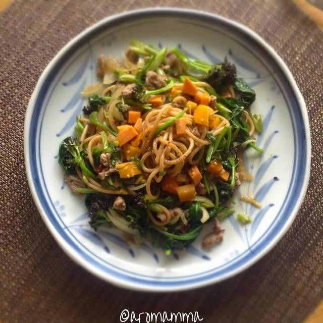 根菜そぼろのオイスターソースパスタ