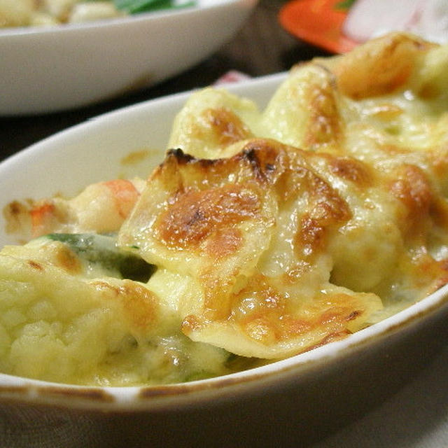 カリフラワーの海鮮豆乳味噌グラタン