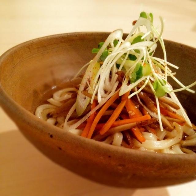 冷たくても温かくてもおいしい、きんぴらおうどん