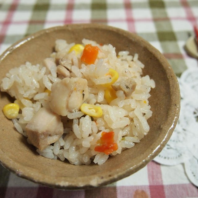 炊飯器で簡単チキンピラフ ♭ .