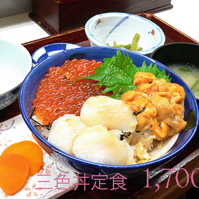 丸青食堂 三色丼 ウニ いくら ホタテ 青森 新鮮市場 アウガ その2 By おっこさん レシピブログ 料理ブログのレシピ満載