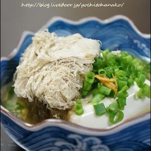 【とろろ昆布レシピ】夏バージョン♪「小鉢湯豆腐」。