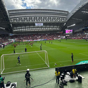 サッカー観戦 ホーム最終戦 11.25
