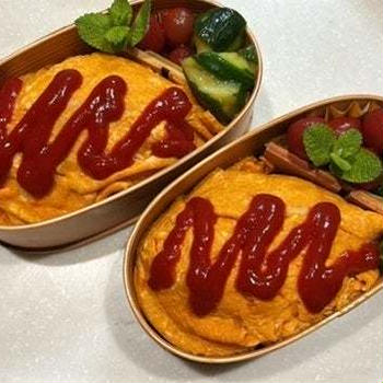 オムライス弁当、ミニトマトのシロップ漬け
