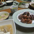 肉団子の甘酢あんかけ、椎茸と豆腐の中華スープ、白菜とベーコンのクリーム煮