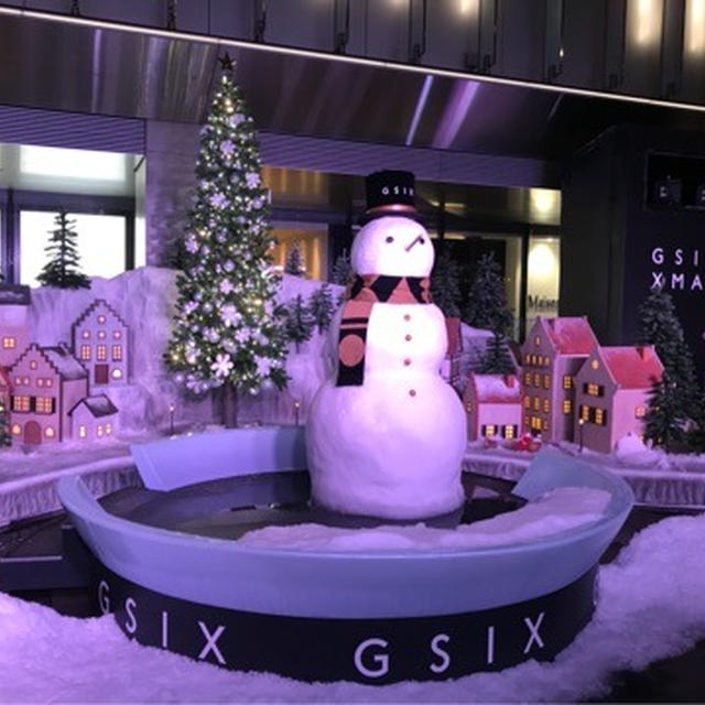 雪が降ってきた〜GINZA SIX の White Christmas！