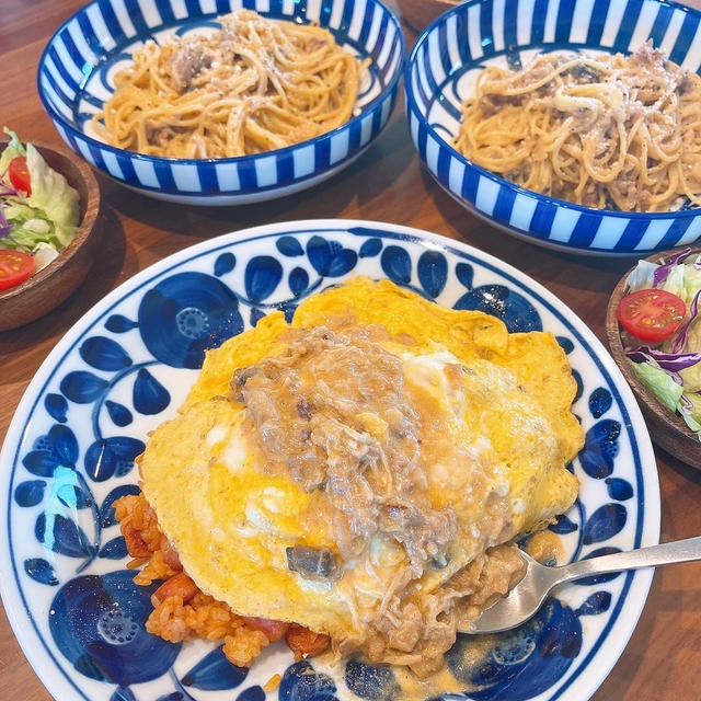 ランチはビーフストロガノフオムレツとパスタです！！