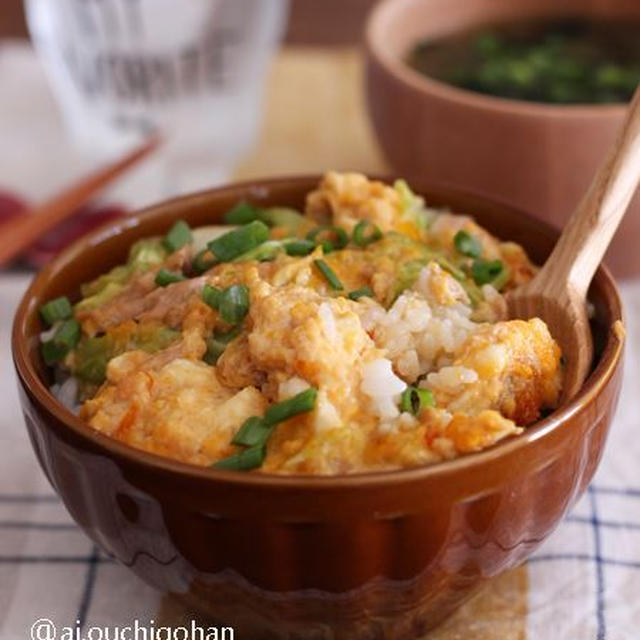 うちのズボラごはん♡5分で満足どんぶり＊包丁不要！ツナキャベ玉丼♡