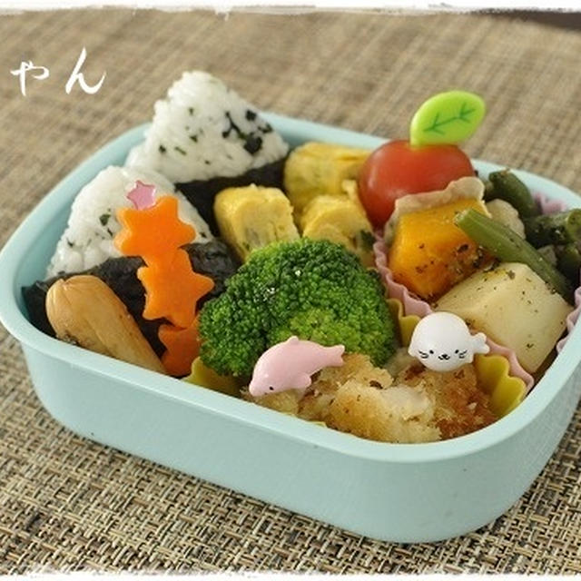 お弁当3日分。ホタテフライと鶏ささみのマヨおかか焼きとツナと豆腐と小松菜のお焼き。