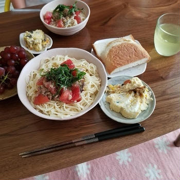 トマトと鯖缶の冷製パスタ