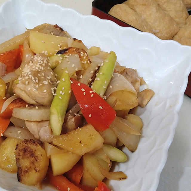 【夏バテ解消に！】鶏もも肉と野菜たっぷり♥黒酢餡和え