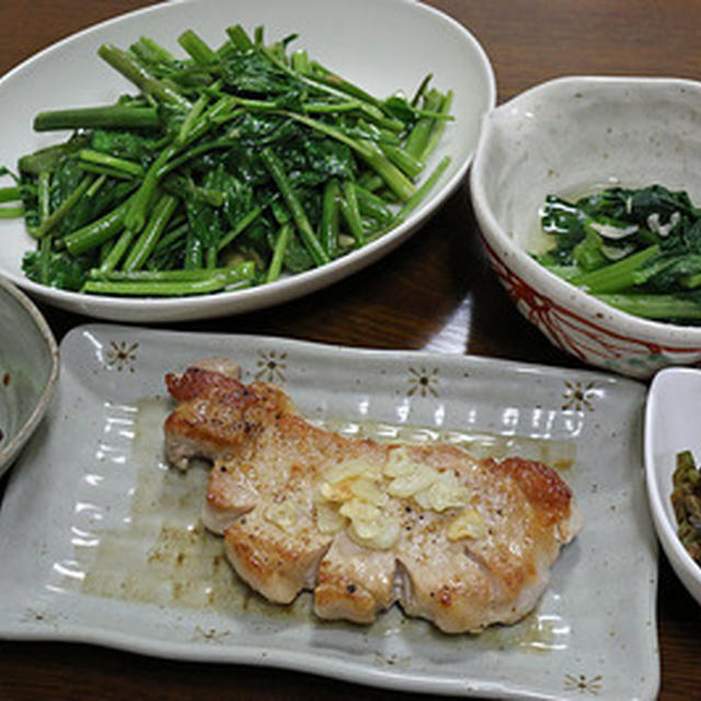 シーズンに一度は食べたい「空芯菜のニンニク炒め」