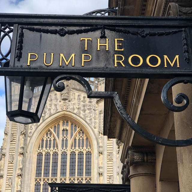 バース巡り「PUMP ROOMでアフタヌーンティー」