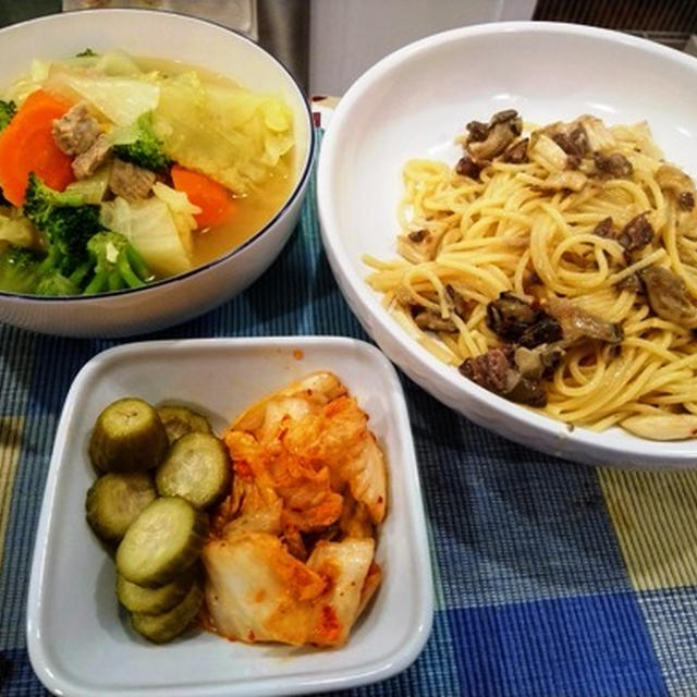 疲れが取れないよ ～～～ アンチョビスパゲッティと野菜のポトフ