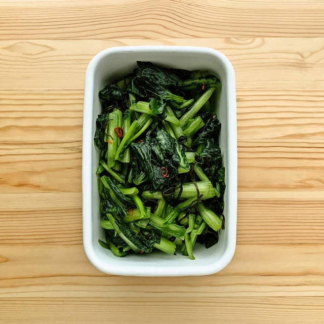 【野菜ひとつ】塩昆布で小松菜の浅漬け