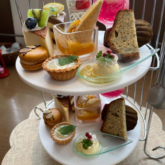 ハニーアフタヌーンティー「プルメリアカフェ」