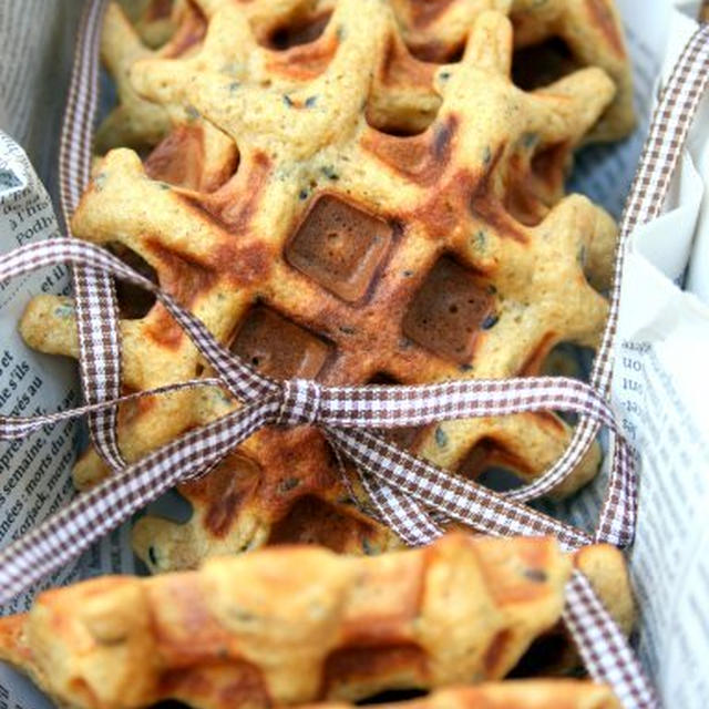 Sweet Potato Sesame Wafflesスイートポテトとゴマ入りワッフル