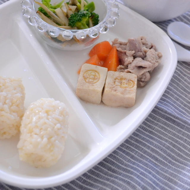 胡麻蒸し鶏　と　『はらぺこあおむし』