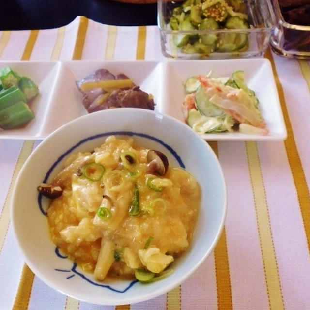 豆腐と茸雑炊と鶏レバーの時雨煮など