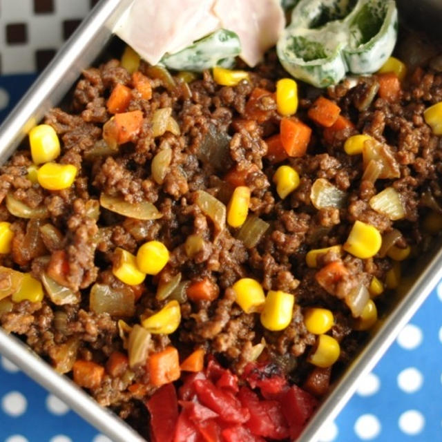 ドライカレー弁当。