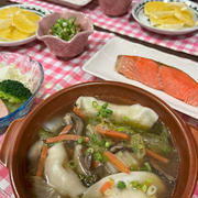 【おうちごはん】優しい味のたっぷりスープ！【水ぎょうざde夕食】と。【おつまみ】と。贅沢な誕生日