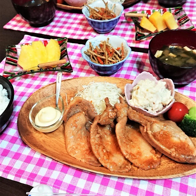 【おうちごはん】定番で喜ばれる！【豚肉の生姜焼き de 夕食】。と、アメトピと。
