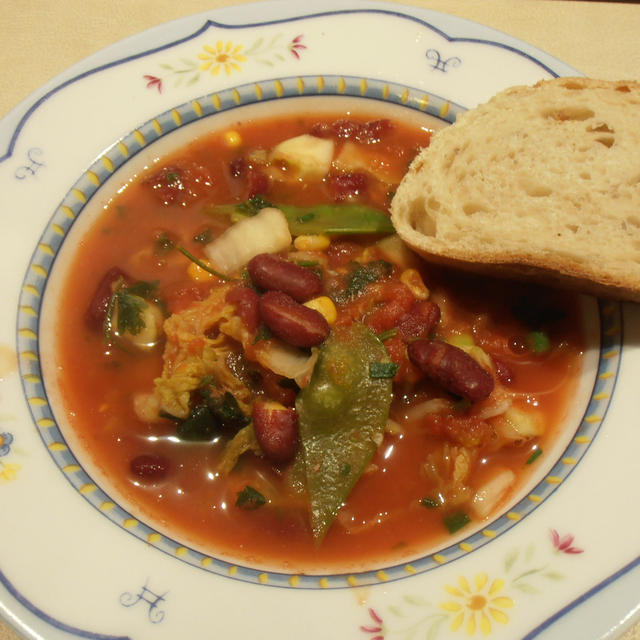 赤いんげん豆と野菜のトマトスープ
