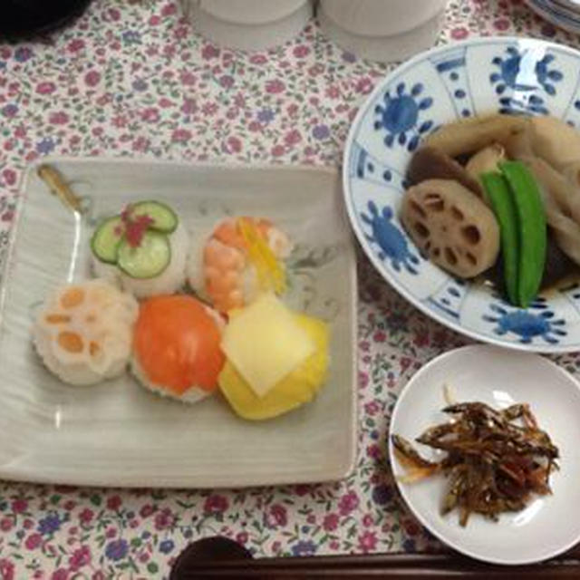 １２月第３週の教室、前週の地味な色合いを覆す？