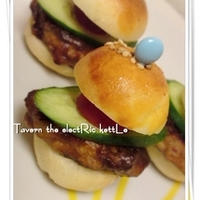 ふわふわじゃがいもパンでミニハンバーガー